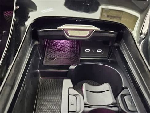 Used 2025 Mercedes-Benz C 300 4MATIC Sedan image 32