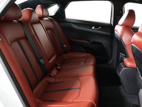 Used 2024 Kia K5 GT-Line image 36