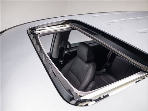 Used 2019 Honda Odyssey EX-L image 16