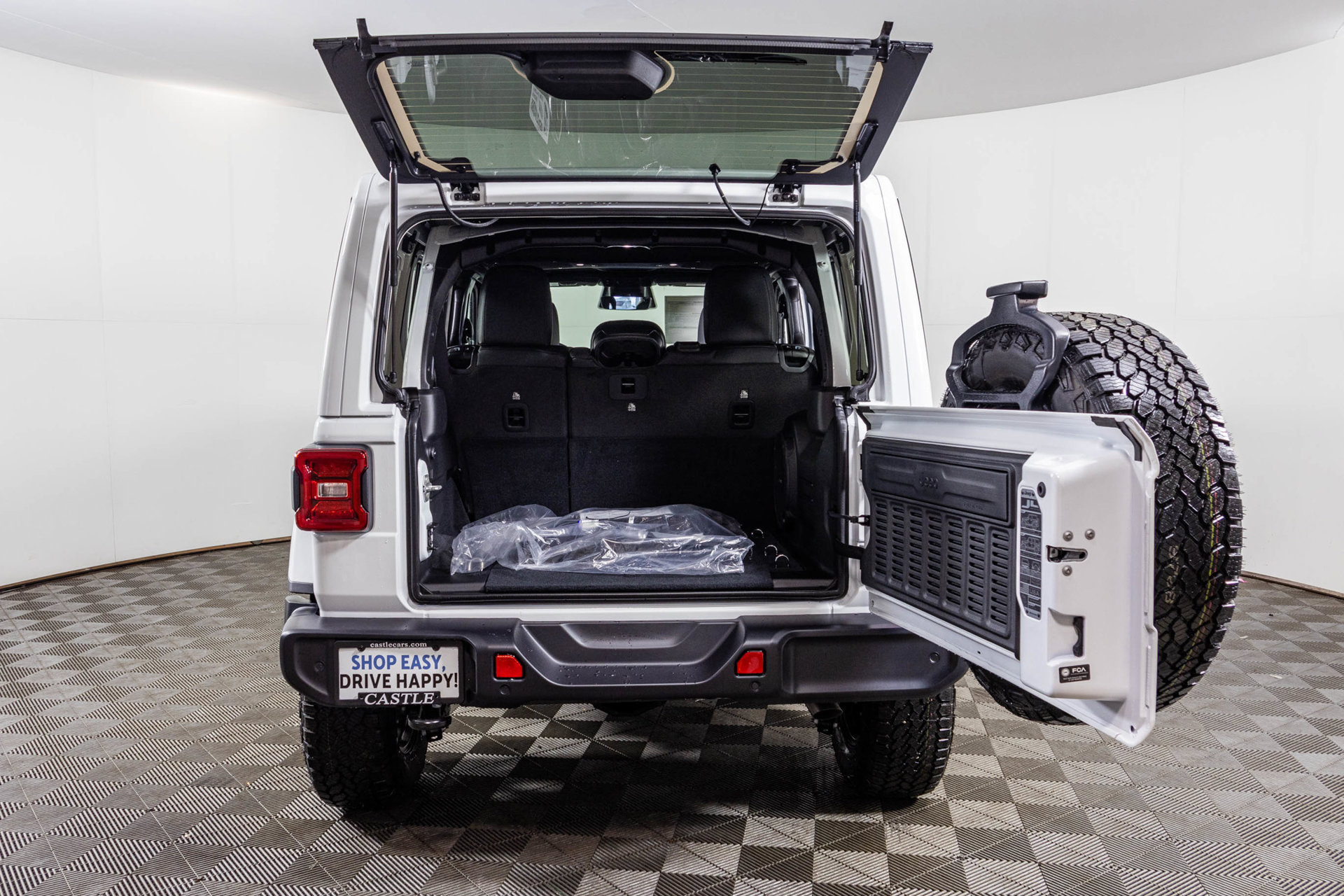 New 2027 Jeep Wrangler Unlimited Sahara AWD/4WD image 38