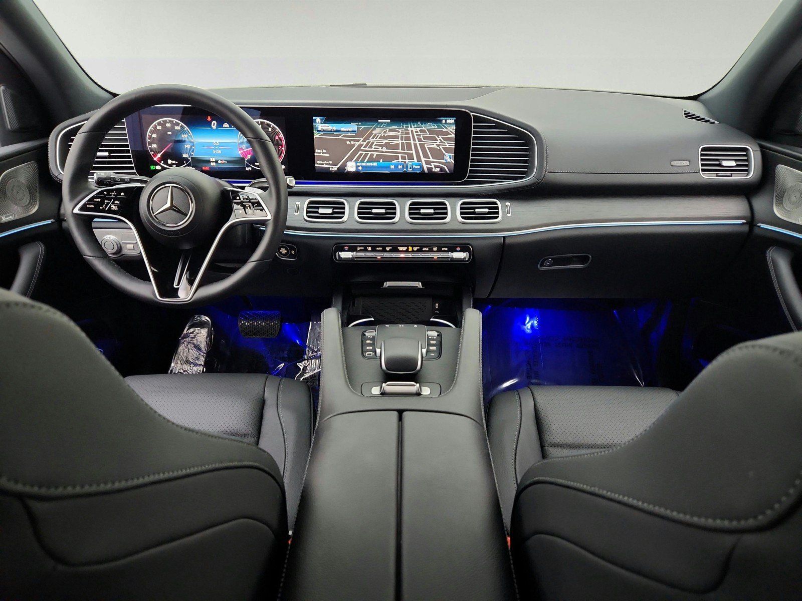 Certified 2025 Mercedes-Benz GLS 450 4MATIC image 24