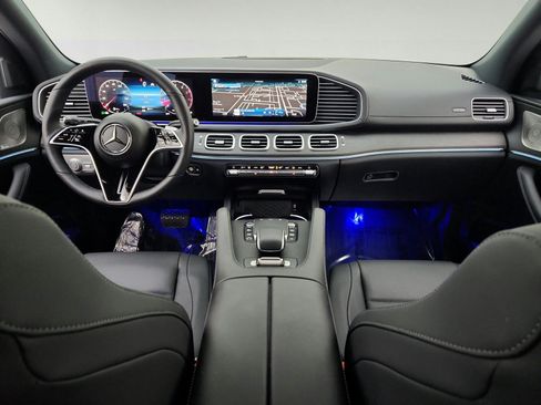 Used 2025 Mercedes-Benz GLS 450 4MATIC image 24