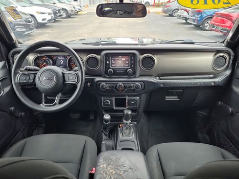 Used 2018 Jeep Wrangler Unlimited Sport image 16