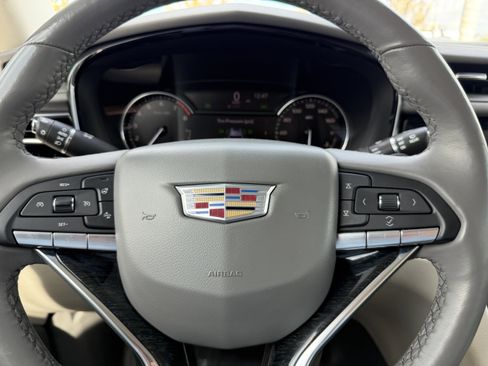 Certified 2022 Cadillac XT6 Premium Luxury w/ LPO, Floor Liner Package image 30