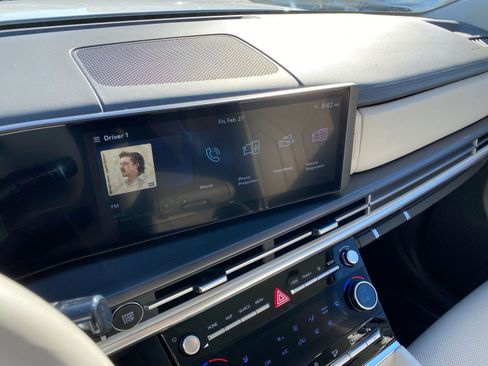 Used 2025 Hyundai Santa Fe SEL image 17