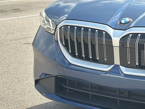 New 2025 BMW 530i w/ Premium Package image 5