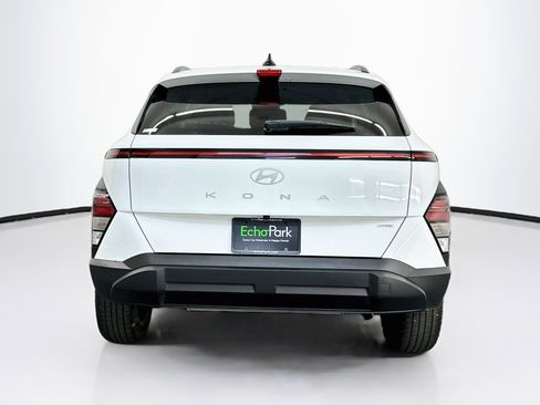 Used 2025 Hyundai Kona SEL AWD/4WD image 7