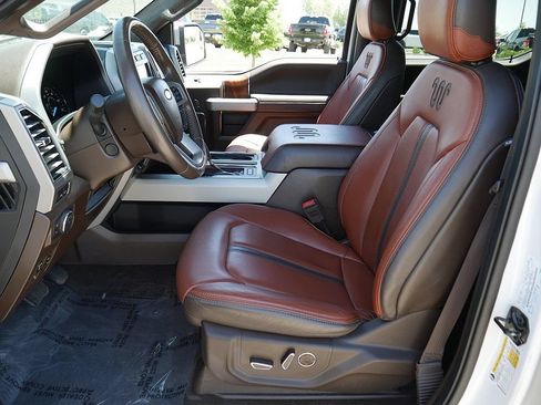 Used 2018 Ford F150 King Ranch w/ Equipment Group 601A Luxury AWD/4WD image 11