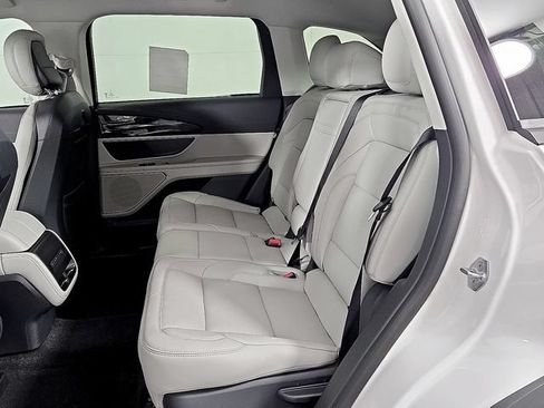 Used 2026 Lincoln Nautilus Premier AWD/4WD image 10