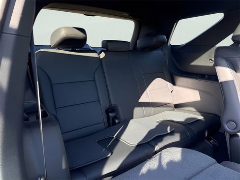 New 2026 Chevrolet Traverse High Country image 10