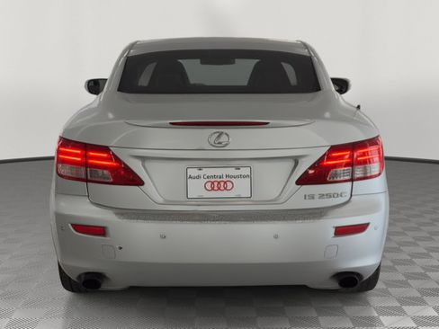 Used 2011 Lexus IS 250C w/ Luxury Pkg RWD image 10
