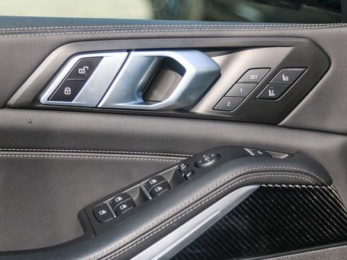 Used 2025 BMW X5 M60i image 23