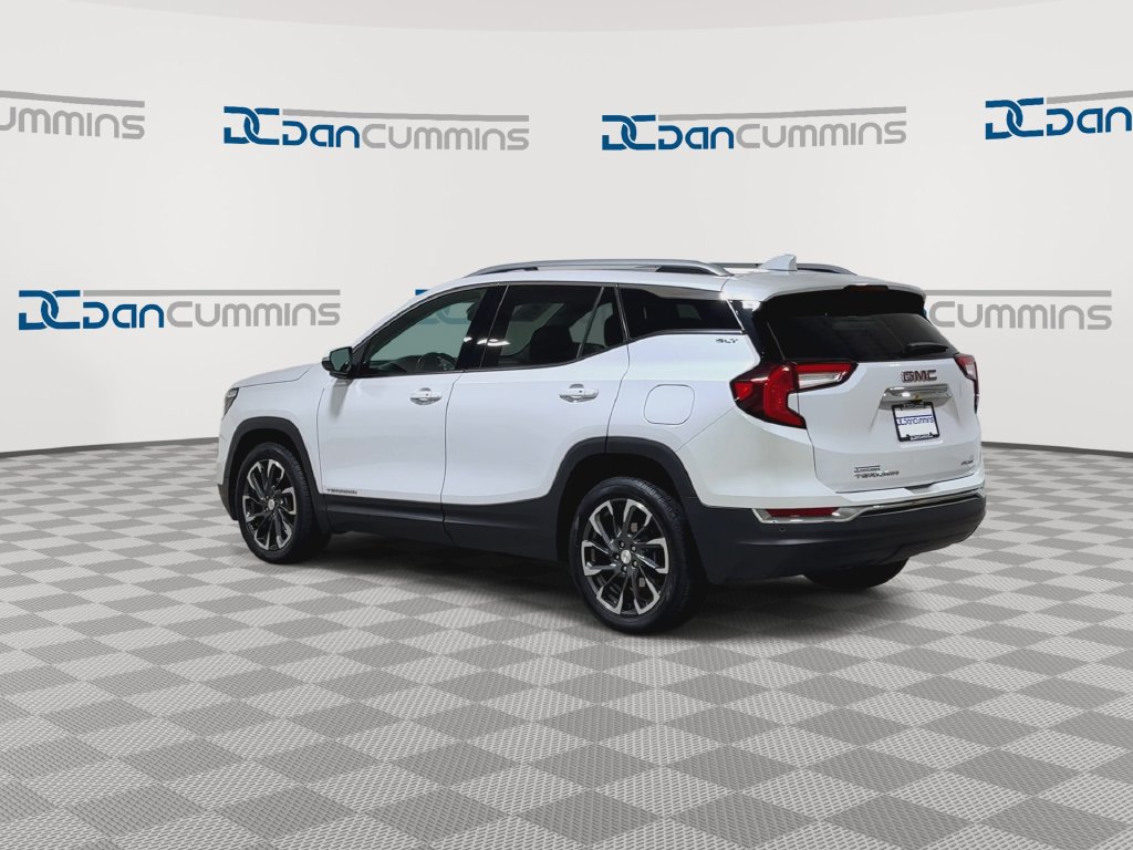 Used 2022 GMC Terrain SLT w/ Infotainment Package II AWD/4WD image 6