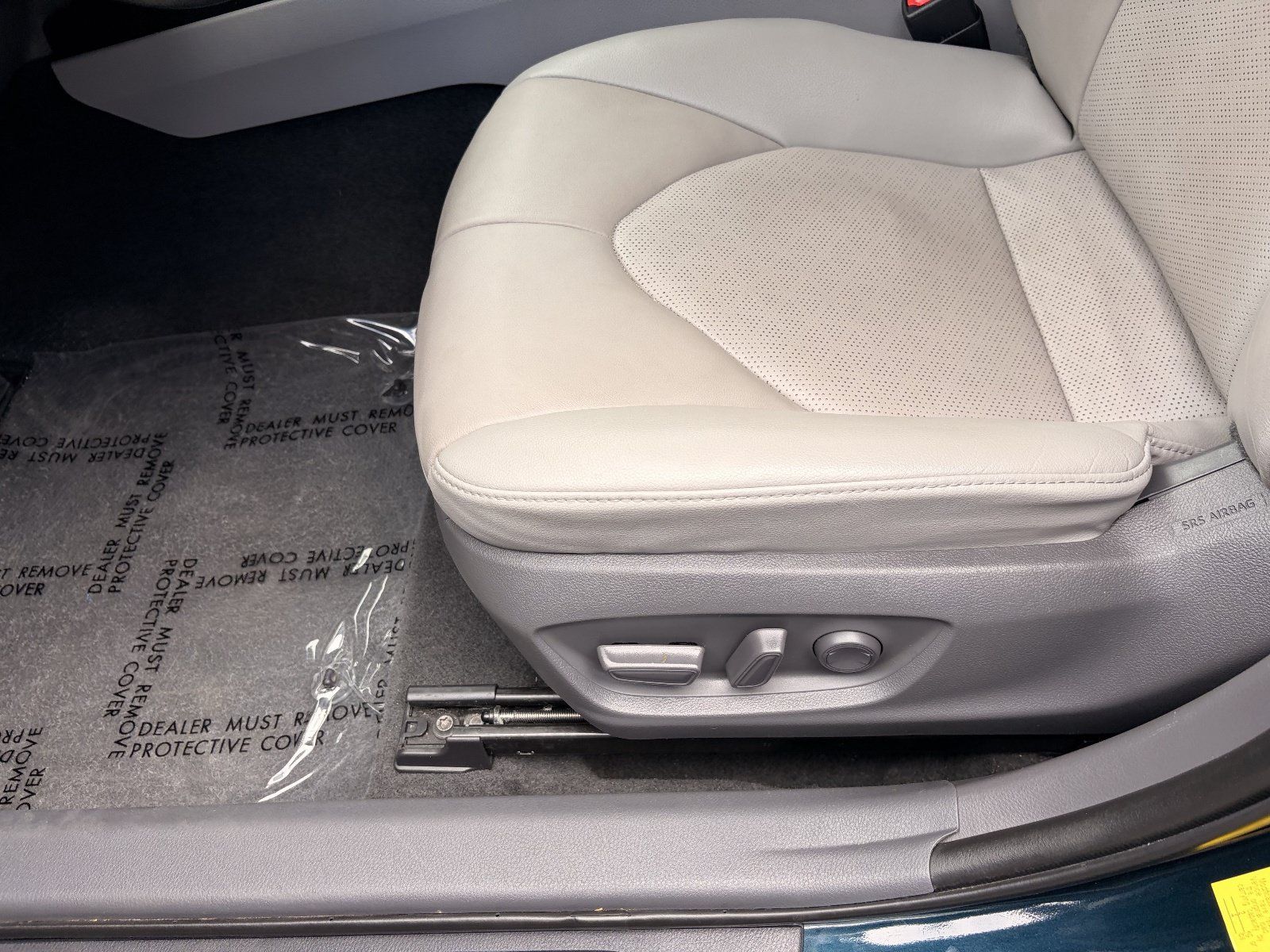 Used 2020 Toyota Camry XSE w/ Carpet Mat Package FWD image 19