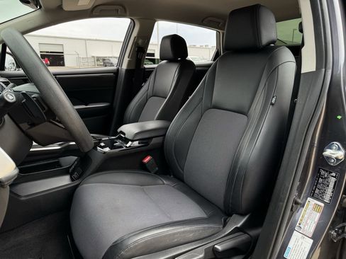 Used 2019 Honda Clarity Plug-In Hybrid image 22