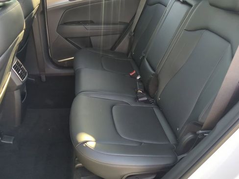Used 2025 Kia Sportage SX image 26