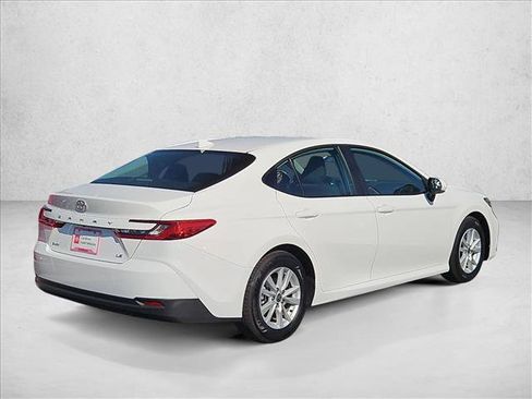 Used 2026 Toyota Camry LE FWD image 5