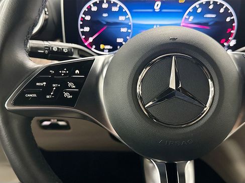 Certified 2026 Mercedes-Benz GLC 300 image 11