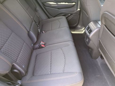 Used 2021 GMC Terrain SLE w/ Driver Convenience Package FWD image 17