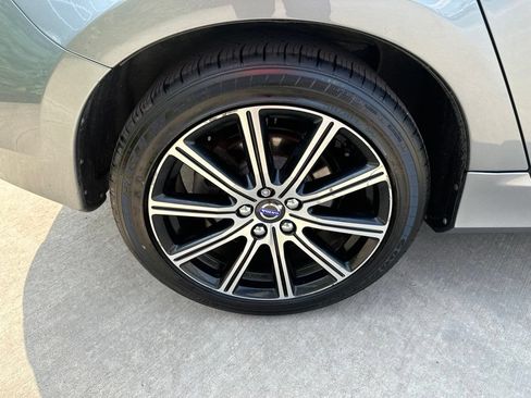 Used 2018 Volvo S60 T5 Inscription Platinum AWD/4WD image 16