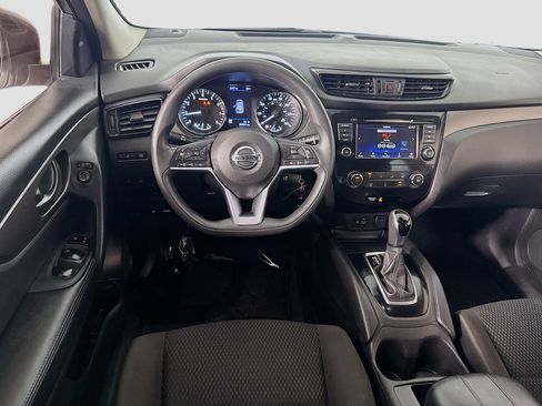Used 2020 Nissan Rogue Sport S w/ Appearance Package FWD image 17