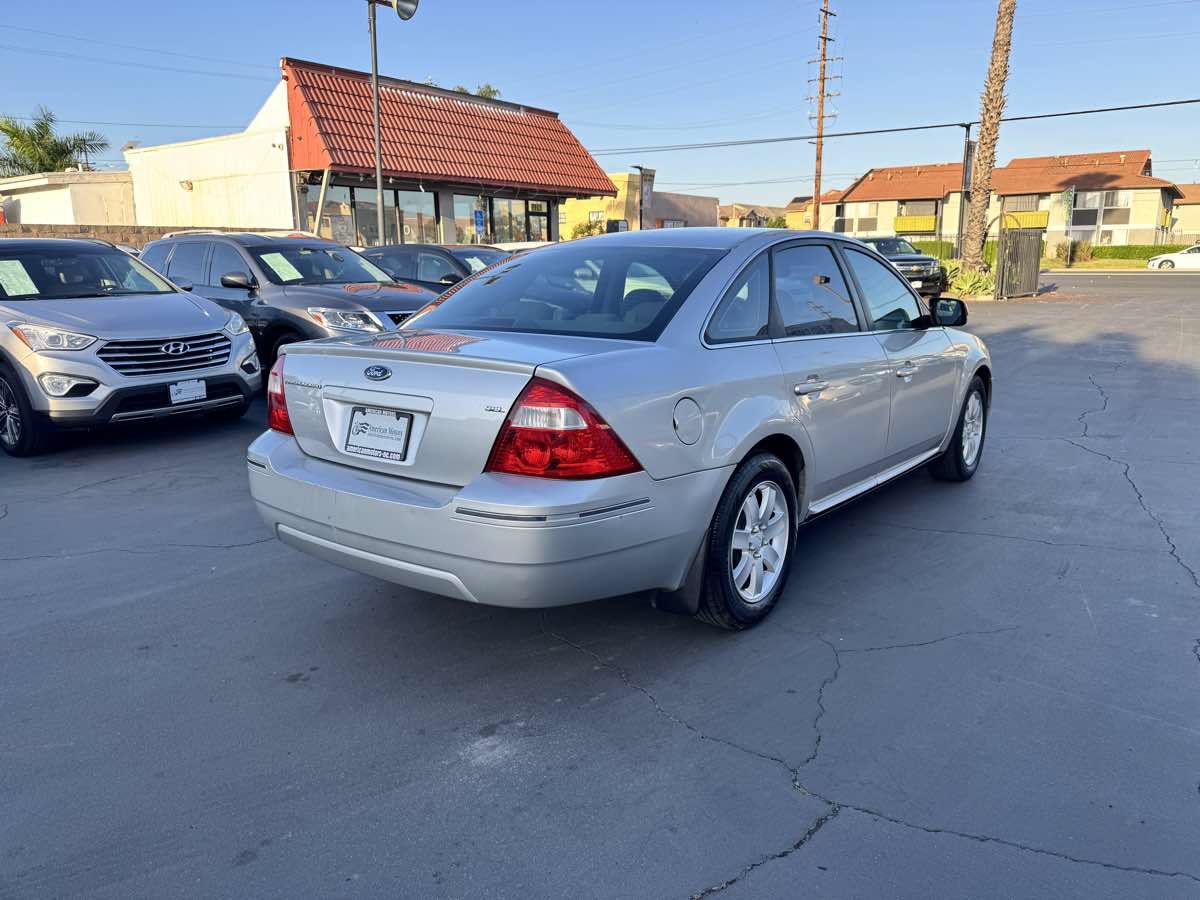 Used 2006 Ford Five Hundred SEL FWD image 6