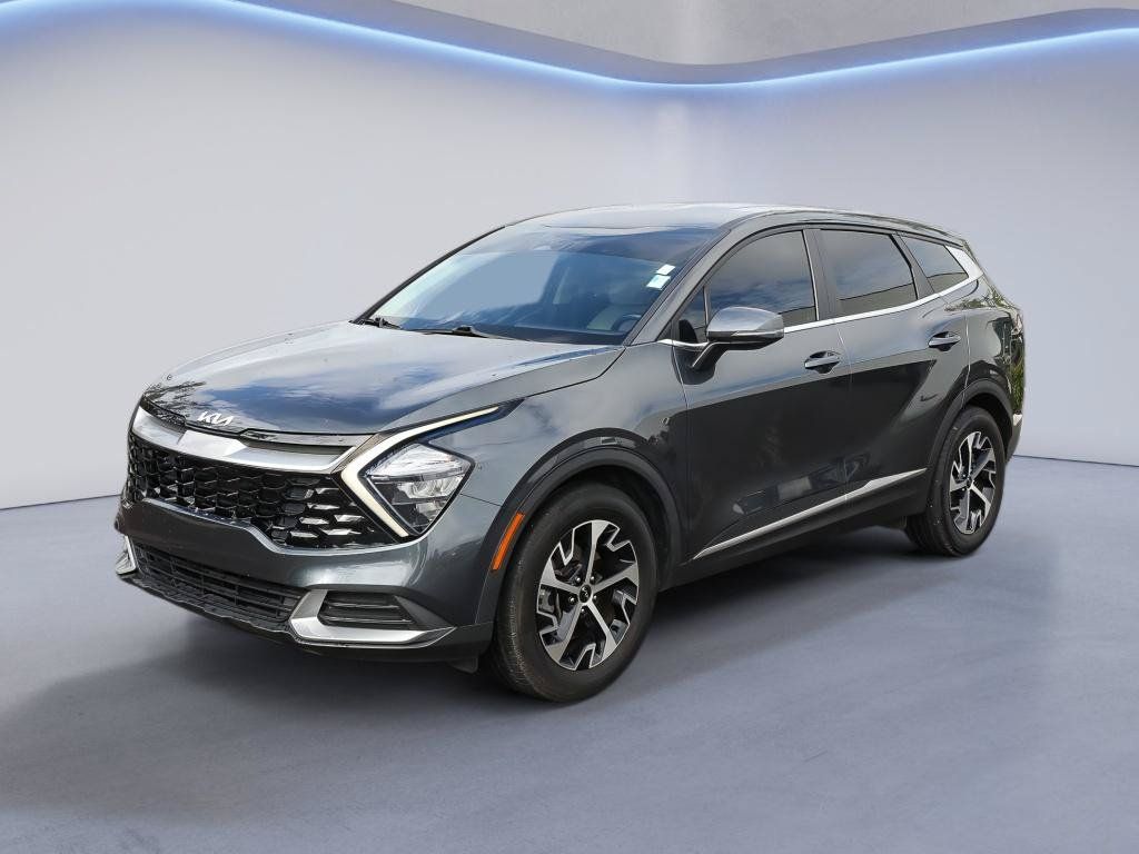 Used 2023 Kia Sportage EX FWD image 2