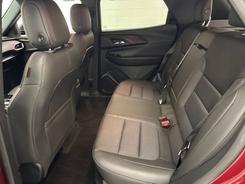 Used 2023 Chevrolet TrailBlazer RS w/ Sun and Liftgate Package FWD image 27