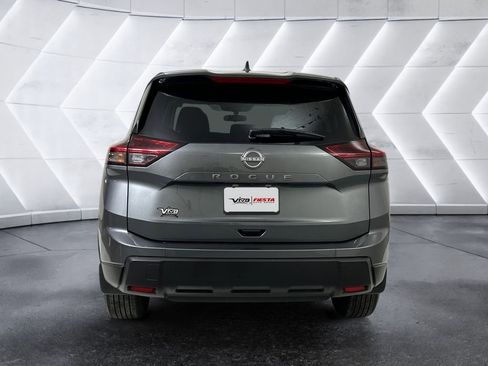 Used 2026 Nissan Rogue S FWD image 5