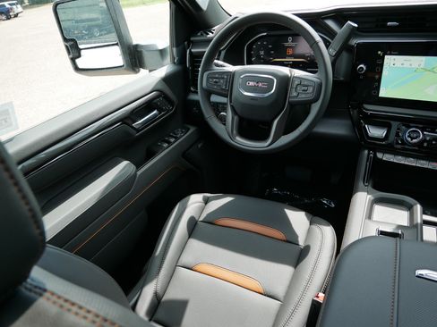 New 2026 GMC Sierra 2500 AT4 w/ AT4 Premium Plus Package AWD/4WD image 13