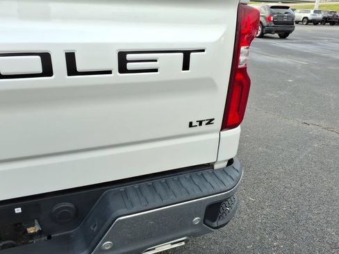 Used 2020 Chevrolet Silverado 1500 LTZ w/ LTZ Premium Package AWD/4WD image 5