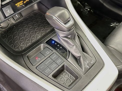 Certified 2021 Toyota RAV4 XLE Premium AWD/4WD image 16