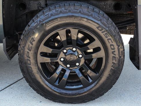 Used 2018 Chevrolet Silverado 1500 LT w/ All Star Edition image 20