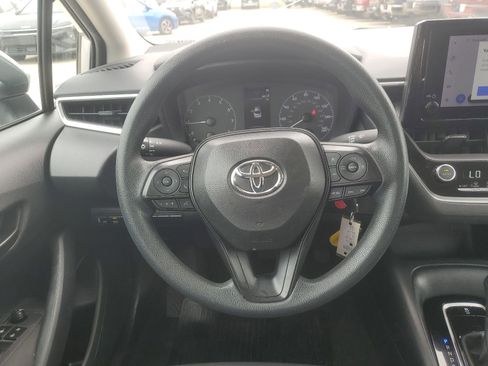 Used 2024 Toyota Corolla LE FWD image 11