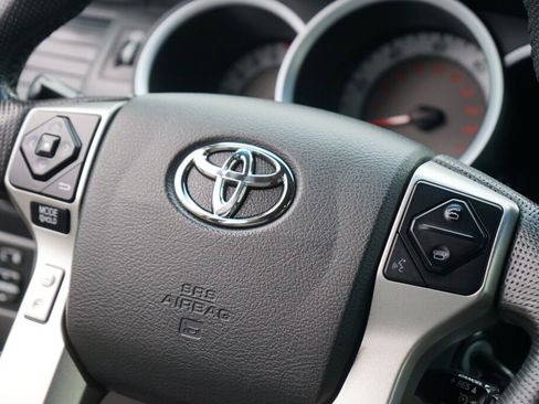 Used 2014 Toyota Tacoma 4x4 Double Cab w/ Limited Package image 13