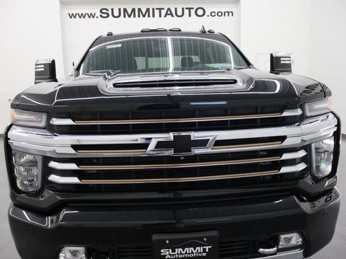 Used 2021 Chevrolet Silverado 2500 High Country w/ Z71 Off-Road Package image 26