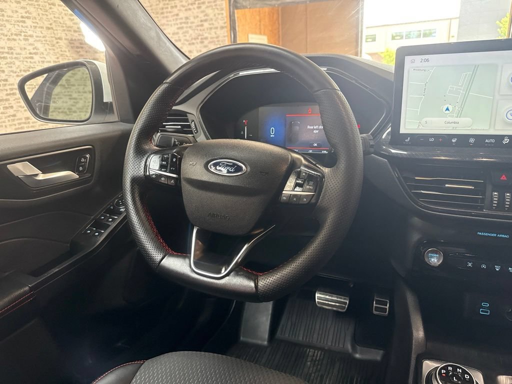 Used 2023 Ford Escape ST-Line Select w/ Tech Pack #1 AWD/4WD image 17