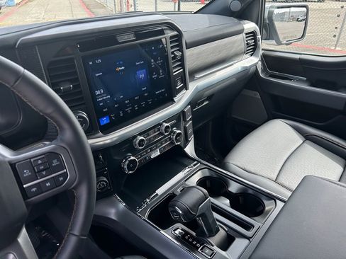 Used 2025 Ford F150 Lariat w/ Equipment Group 502A High image 20