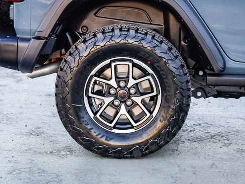 New 2026 Jeep Wrangler Unlimited Rubicon w/ Steel Bumper Group image 12