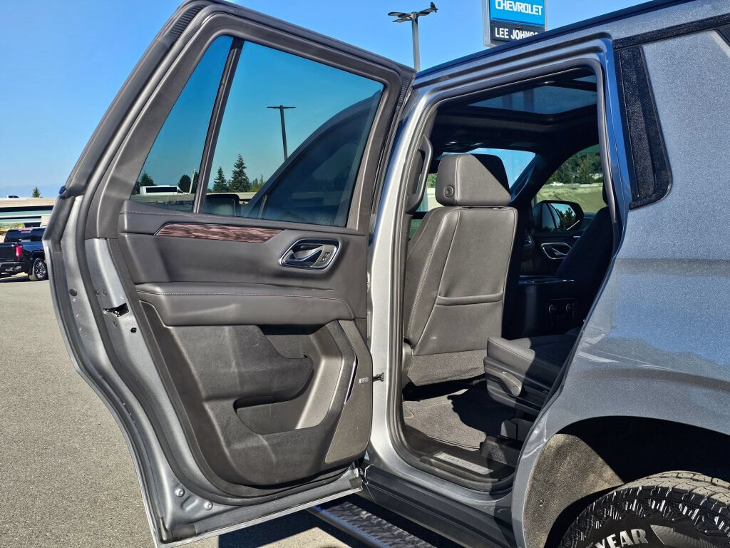 Certified 2023 Chevrolet Tahoe Z71 w/ Luxury Package AWD/4WD image 24