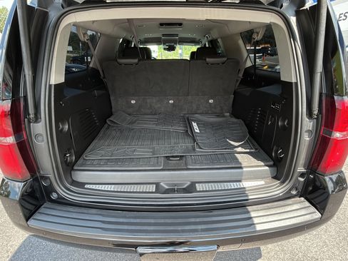 Used 2016 Chevrolet Suburban LT w/ Luxury Package AWD/4WD image 24