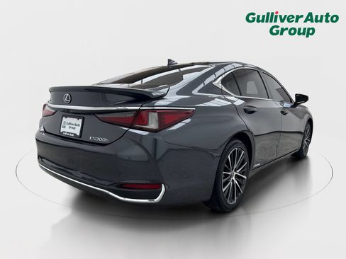 Used 2022 Lexus ES 300h w/ Premium Package FWD image 8