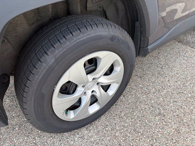 Used 2019 Toyota RAV4 LE w/ All Weather Liner Package AWD/4WD image 9