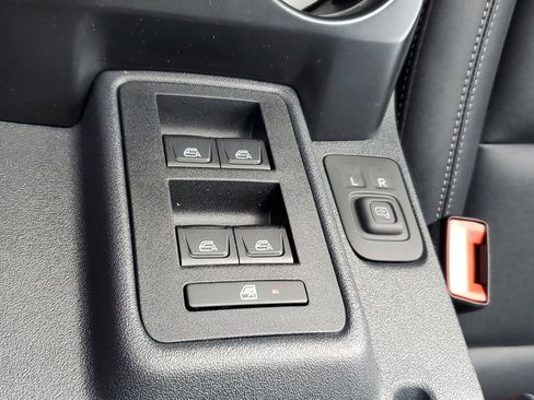 New 2025 Ford Bronco Big Bend w/ Black Diamond Package image 24