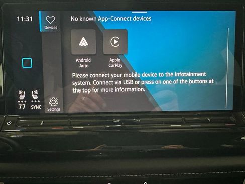 Used 2025 Volkswagen Atlas SE image 32