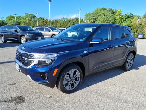 Used 2026 Kia Seltos LX FWD image 8