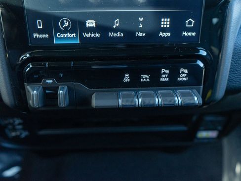 Used 2024 RAM 2500 Big Horn w/ Night Edition image 19