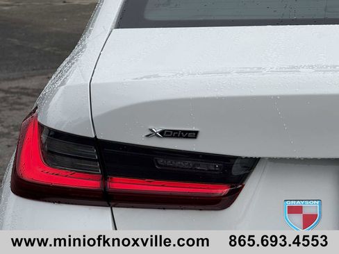 Used 2023 BMW 330i xDrive Sedan w/ Premium Package image 36