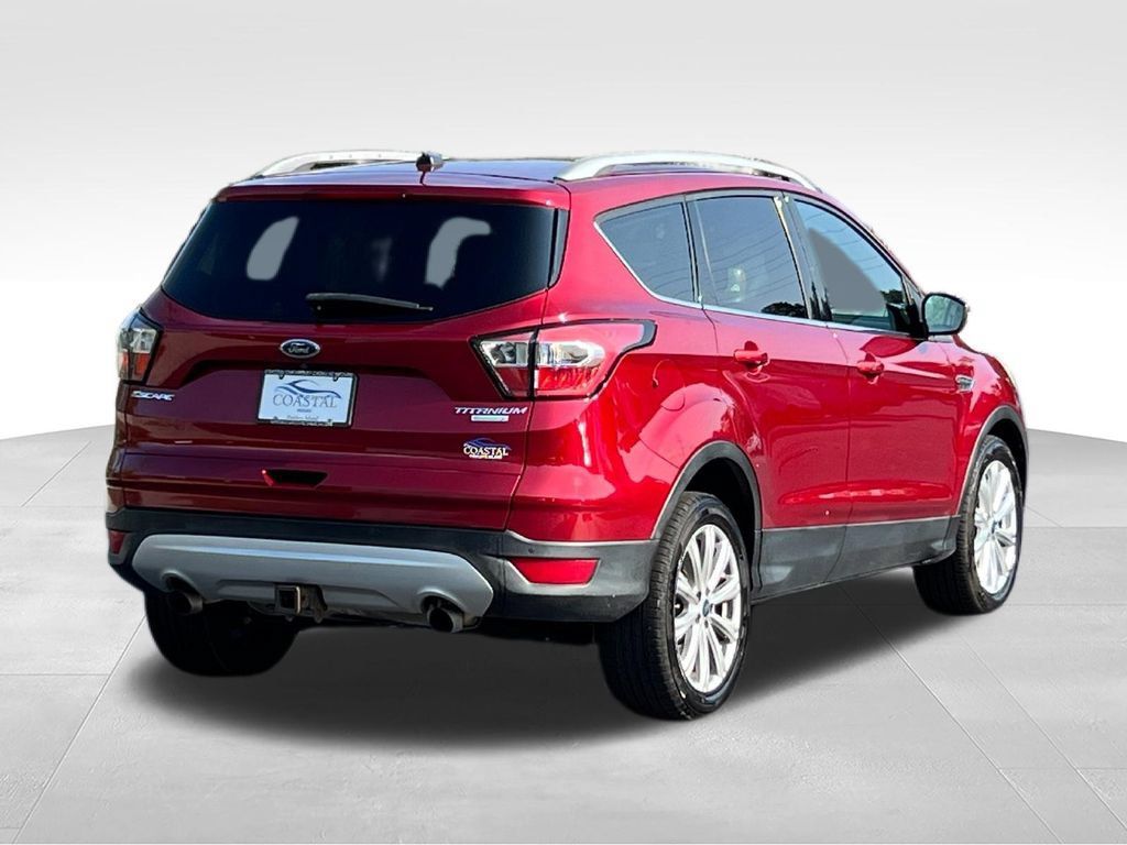 Used 2017 Ford Escape Titanium FWD image 11