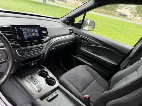Used 2022 Honda Pilot Sport image 29